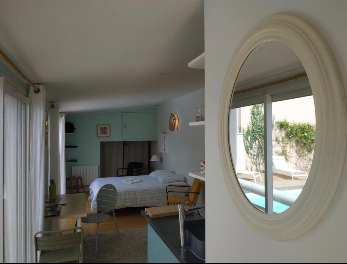 Chambre studio indépendante au calme vue sur piscine Teyran Esterno foto