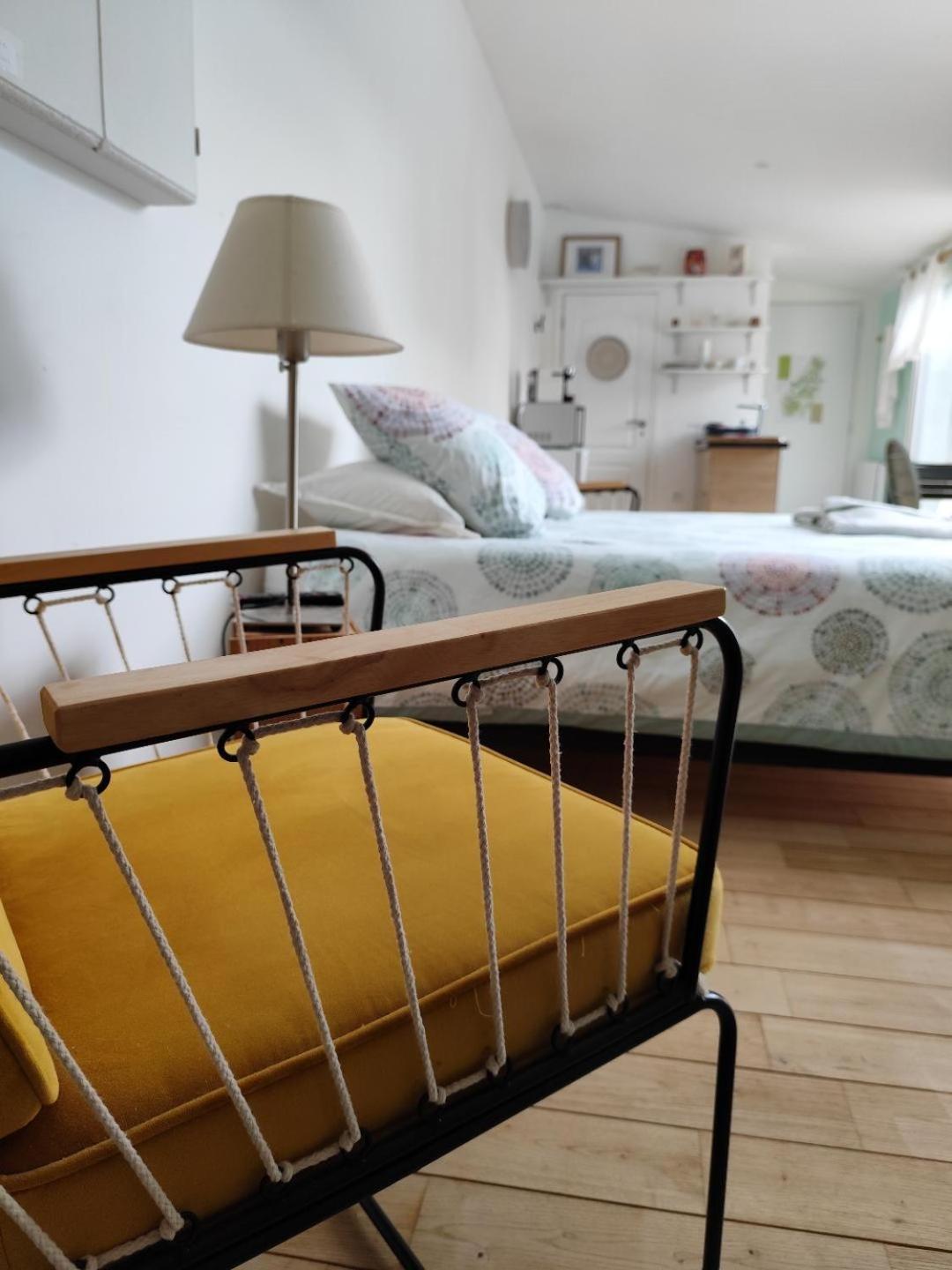 Chambre studio indépendante au calme vue sur piscine Teyran Esterno foto
